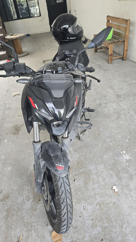 Motocicleta Bajaj Pulsar N250 2023