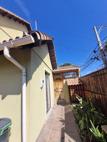 Vende Casa En Barrio Las Rosas De Machali
