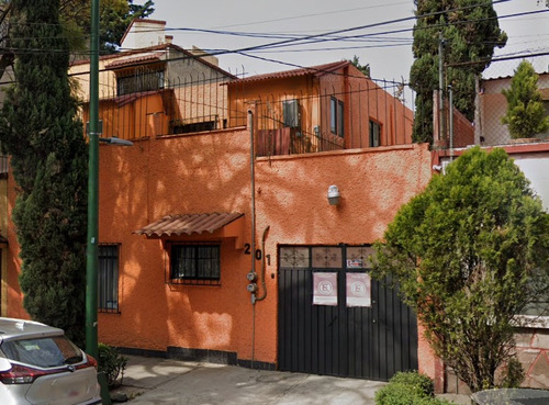 Casa En Venta En Coyoacan, Col. Del Carmen, Tum