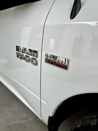 Dodge Ram 1500 5.7 Pickup Quad Cab Slt Aa 4x4 At
