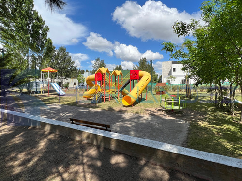 Venta Lote A La Laguna Barrio El Principado