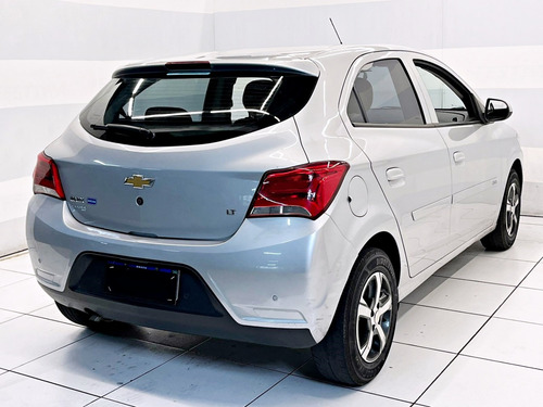 Chevrolet Onix 1.0 MPFI LT 8V FLEX 4P MANUAL