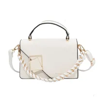 Comprar Carteras De Mujer Mini Bag Rigida Cadena Calidad Cuero Pu Acabado De Los Herrajes Oro Color Blanco Correa De Hombro Blanco Diseño De La Tela Liso