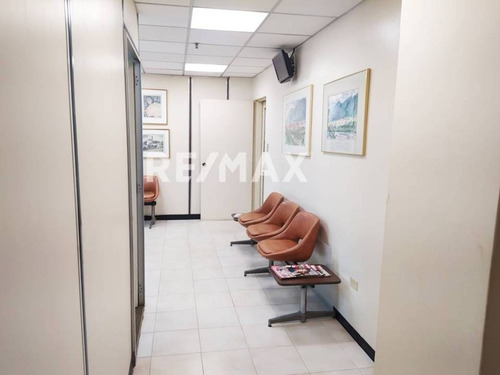 Imagen 6 de 17 de Magnífico Edificio En Venta En La Candelaria