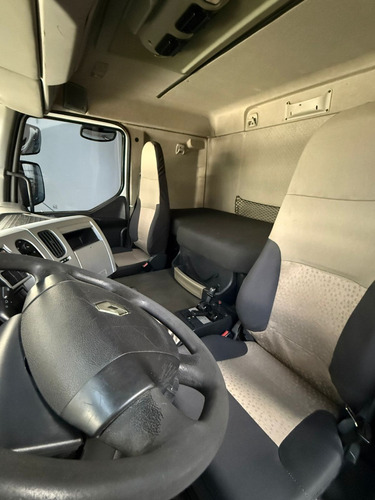 Renault Premium 380