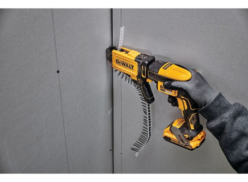 Cargador Rápido Para Tornillos En Cinta Dewalt Dcf6202