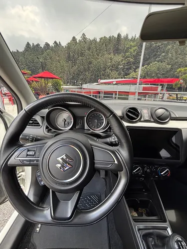Suzuki Swift Híbrido 2022