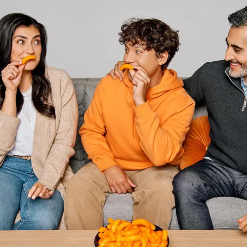 Mezcla De Doritos Y Cheetos Frito Lay, - Kg a $1140
