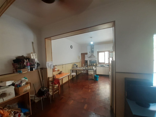 Imagen 2 de 15 de Local En Venta Ubicado En Quilmes Centro