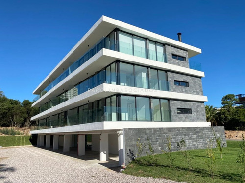 Apartamento En Venta 3 Dormitorios!