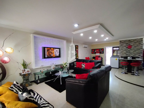Townhouse En El Sector Terrazas Del Caroní, Conj. Resd. Villa Caroní