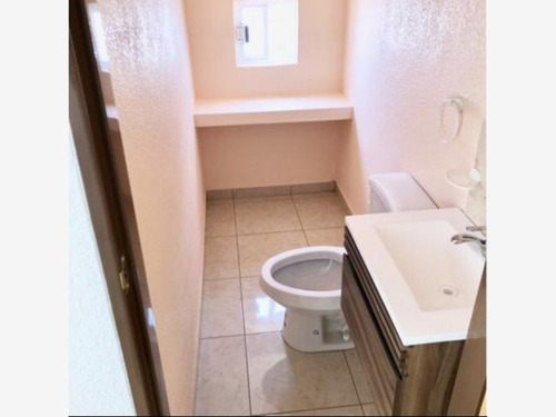 Imagen 5 de 10 de Casa Sola En Venta Fraccionamiento Real De Joyas