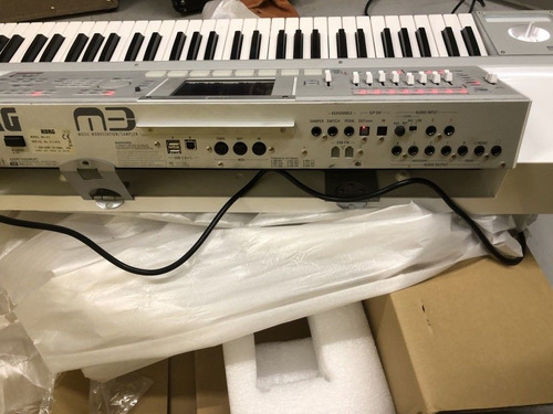 Imagen 1 de 3 de Teclado Korg M3 61 Teclas