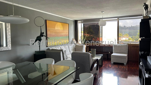 Los Samanes, Calle Cerrada. Vigilancia 24/7 !! Venta Apartamento 135 M2, 3 Hab. + S, 3 Baños + S, 2pe, Cocina Y Baños Actualizados. Edificio Con Excelente Mantenimiento Y Bellas Areas Sociales !!
