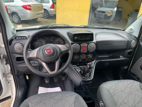 Imagem 10 de 15 de Fiat Doblo Essenc 1.8 7 Lugares