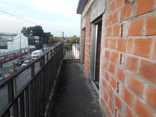 Imagen 8 de 14 de Permuta - Piso De 3 Ambientes En Venta - Isidro Casanova