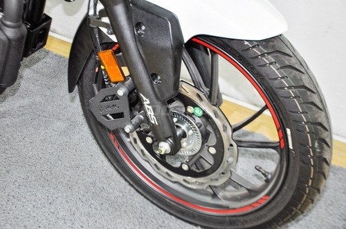 Imagen 9 de 21 de Moto Hero Hunk 160r Tenemos Test Drive