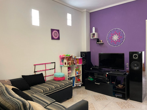 Imagen 3 de 11 de Venta Duplex 4 Ambientes Con Fondo Libre Castelar Financiado
