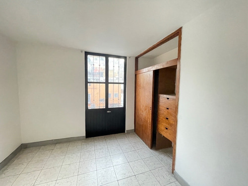 Imagen 16 de 22 de Casa En Renta Calle Alhóndiga