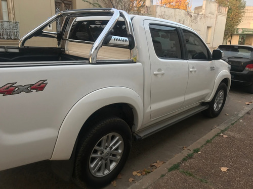 Toyota Hilux Srv 4x4 2014