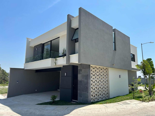 Venta De Casa Nueva En Fraccionamiento Albor En Fortín Verac