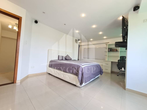 Imagen 6 de 16 de Negociable! Moderno Apartamento En Las Chimeneas, Residencia Holiday Palace Ii. 04149402096