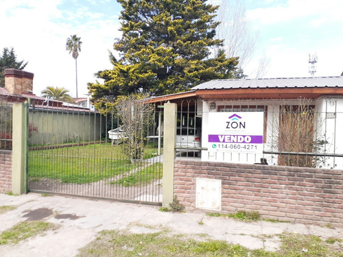 Imagen 2 de 12 de Vendo Casa Con Piscina Ideal Inversionistas-ezeiza-canning