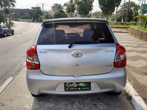 Etios 1.3 Xs 16v Flex 4p Manual