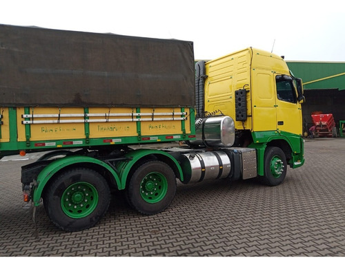 Imagem 2 de 15 de Volvo Fh540