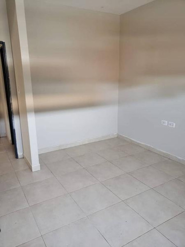 Imagen 6 de 12 de Se Vende Departamento En Zona Don Bosco