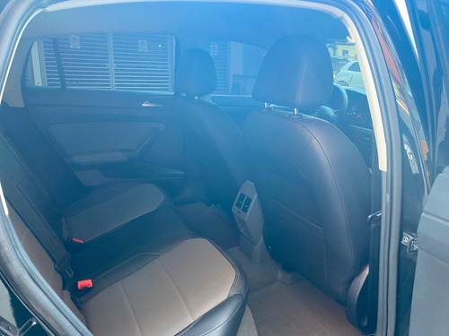 Volkswagen Virtus Highline 1.6 At 2020