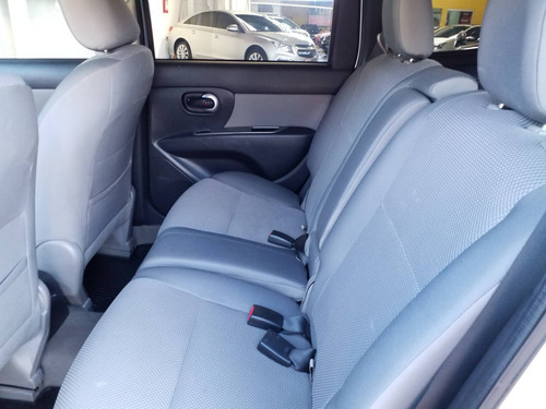 Nissan Grand Livina 1.8 16v Flex 4p Automático