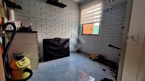 Casa En Venta 6 Dormitorios En Maipú Villa Los Héroes