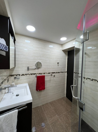 Imagen 11 de 13 de Casavenezia Br Vende Apartamento Llano Alto Res. Altavista