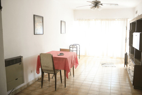 Imagen 3 de 12 de Venta Ph Tipo Casa 3 Amb Con Patio Quilmes Oeste