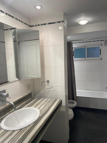 Piso En Venta Sobre Av. Libertador Al 5200 . Barrancas De Belgrano