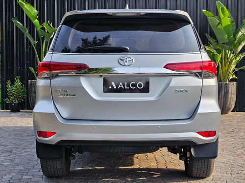Toyota Sw4 Srx 4x4 At 7 Asientos