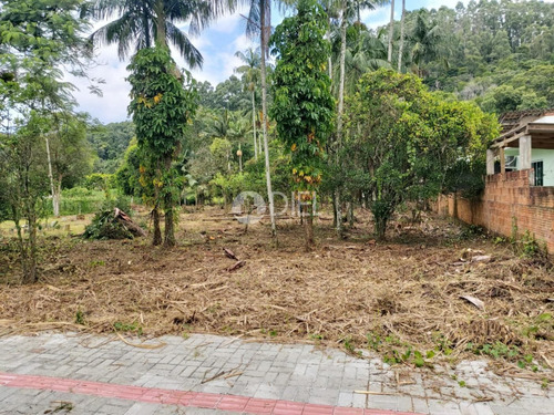 Terreno Bem Localizado Em Itapema - 2576