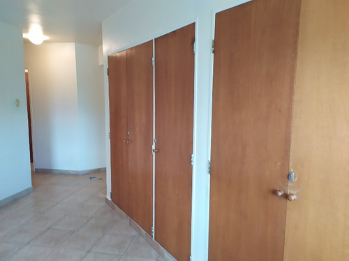 Imagen 13 de 17 de Vendo Apartamento 80m2. Mañongo. Julio 2022. Sandra Niño