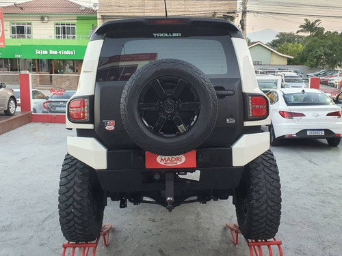 Imagem 5 de 11 de Troller T-4 4x4 3.2 16v