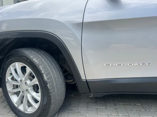 Jeep Longitud Modelo 2020