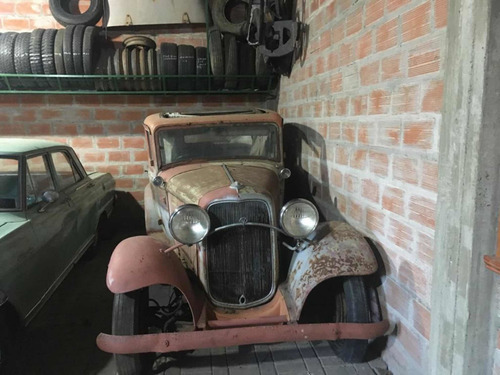 Ford V 8 1932