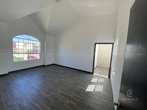 Imagen 7 de 18 de Casa En Venta En Cumbres Iv