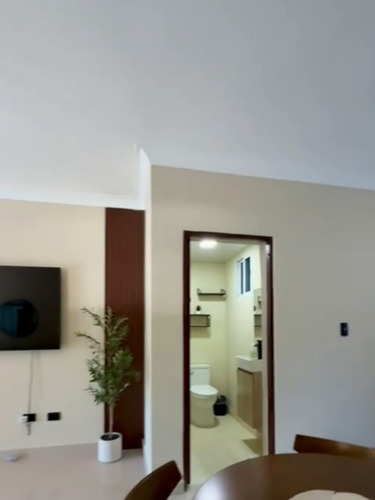 Alquilo Apto 2 Hab. Un 2do Piso En Los Restauradores
