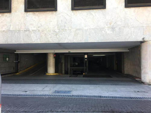 Imagen 1 de 5 de Cochera, Venta, Microcentro