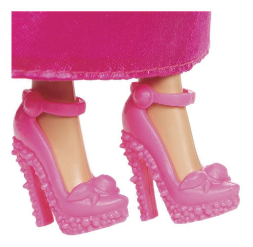 Boneca Barbie Princesa Básica Dmm06 Mattel