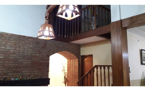 Imagen 5 de 30 de Venta Casa Sobre Av. Donato Alvarez-3 Dorm.-2 Baños-patio-pileta-villa Allende-córdoba-argentina