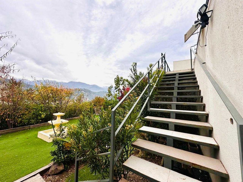 A Pasos De Colegios, Monte Tabor Y Craighouse (97692)