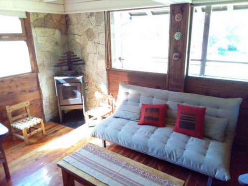 Imagen 12 de 16 de Venta De Excelente Cabaa Sobre Chacra De 1 Ha - El Hoyo