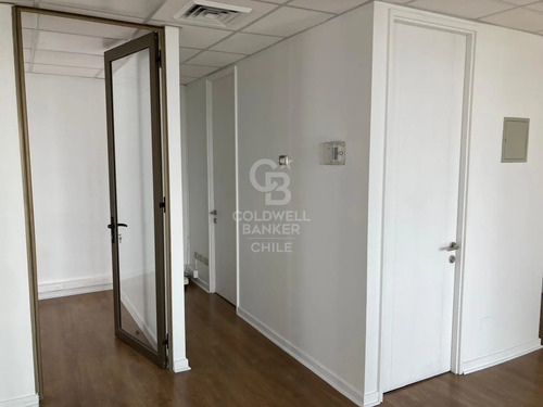 Oficina Sector Cantagallo, 4 Privados, 2 Baños